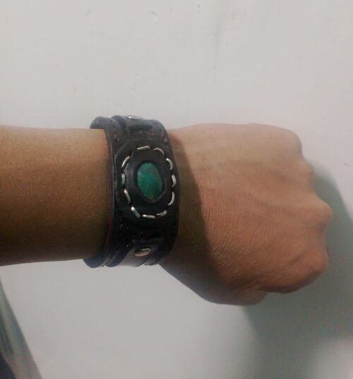 Pulsera de cuero con turquesa