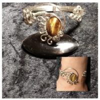 Pulsera de espirales con ojo de tigre