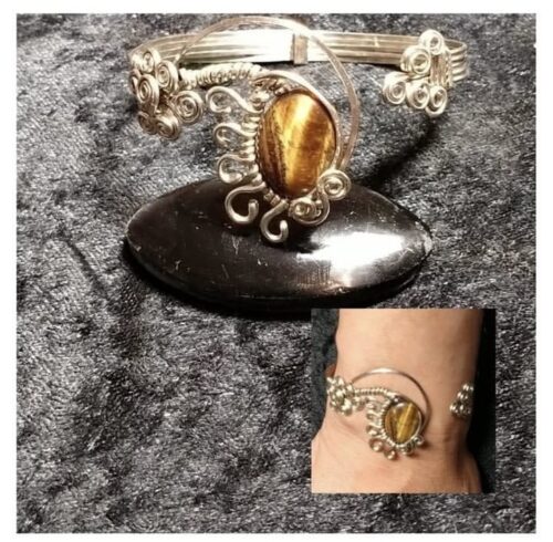 Pulsera de espirales con ojo de tigre