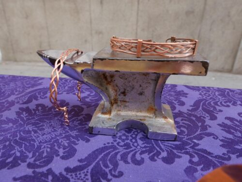 Pulsera de cobre con trenzado