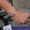 Pulsera plateada con cenefa trenzada